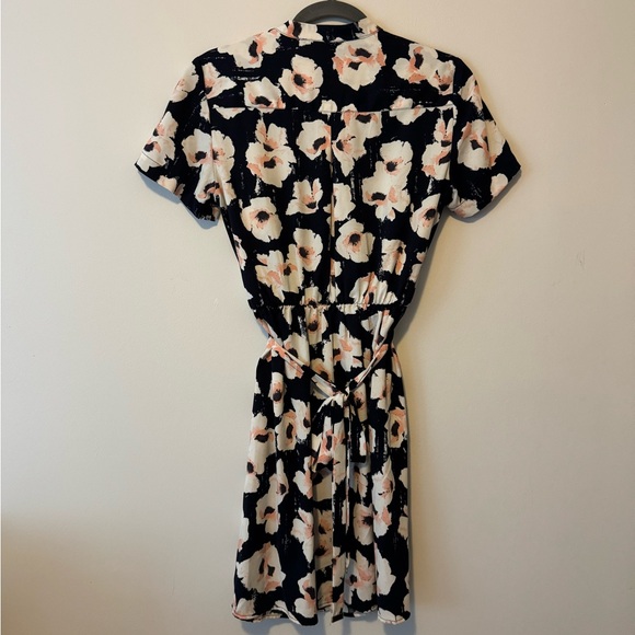 Dynamite Floral Dress - Picture 3 of 6